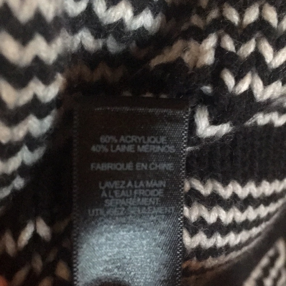 Express Cardigan - Picture 8 of 8